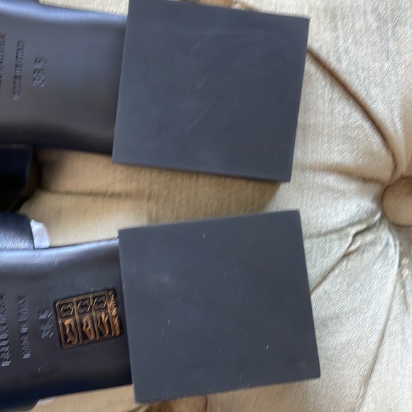 New BALENCIAGA box sandals - Picture 6 of 12